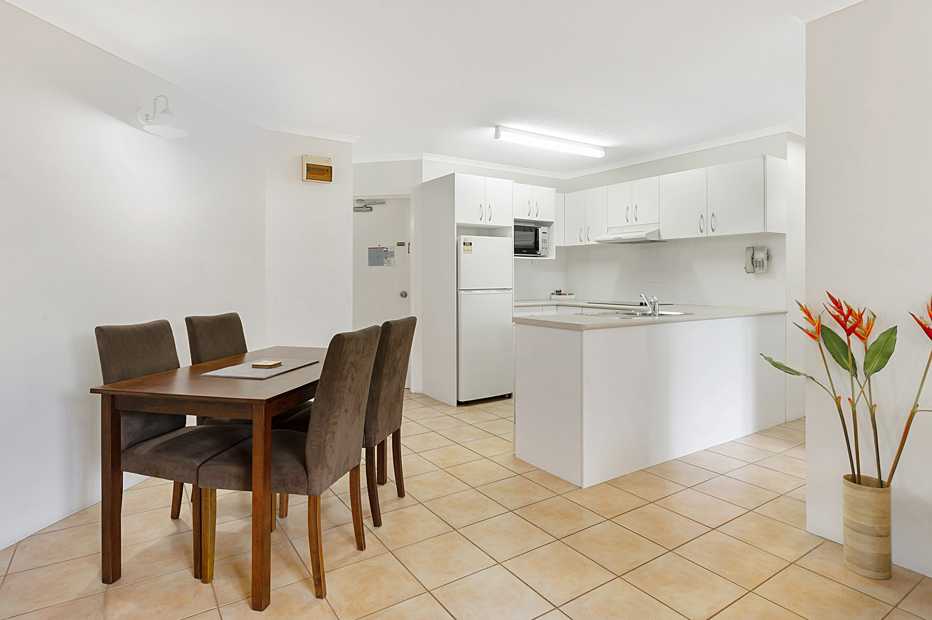 Port Douglas Outrigger Holiday Apartments Interior 8